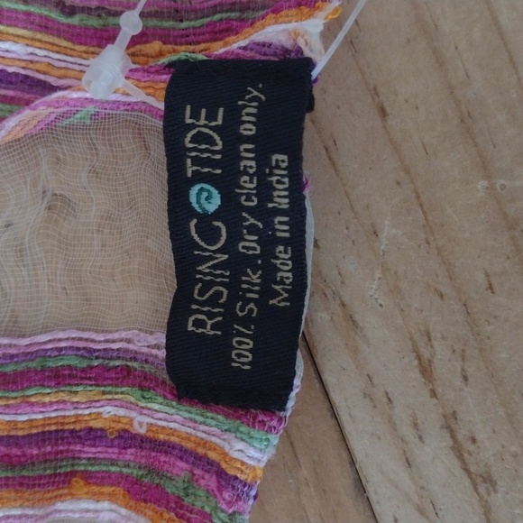 Rising Tide 100% Silk Pink Contemporary Summer Scarf NWT - Picture 9 of 11